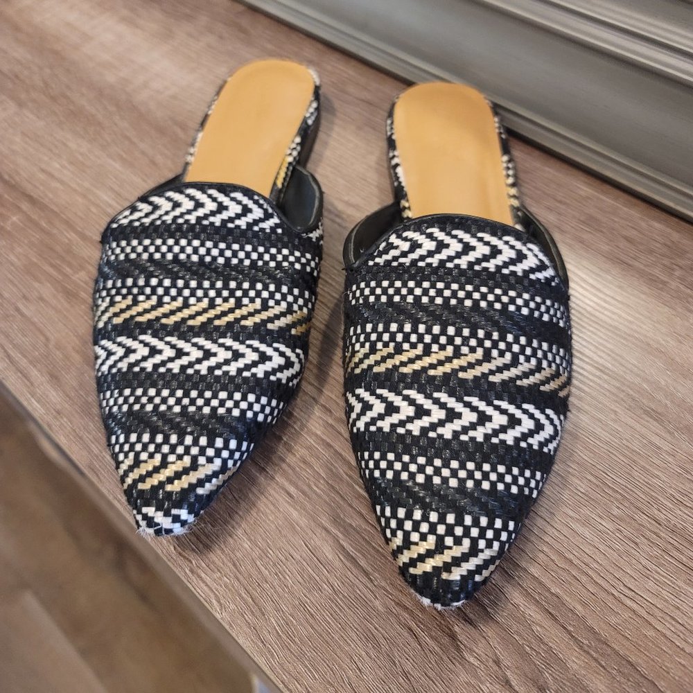 Universal Thread Mules s7 *2 for $20*